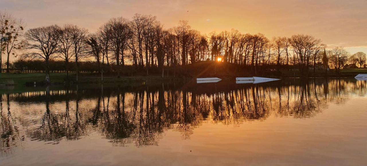 Les Forges Du Lou Apartment Jugon-les-Lacs ภายนอก รูปภาพ