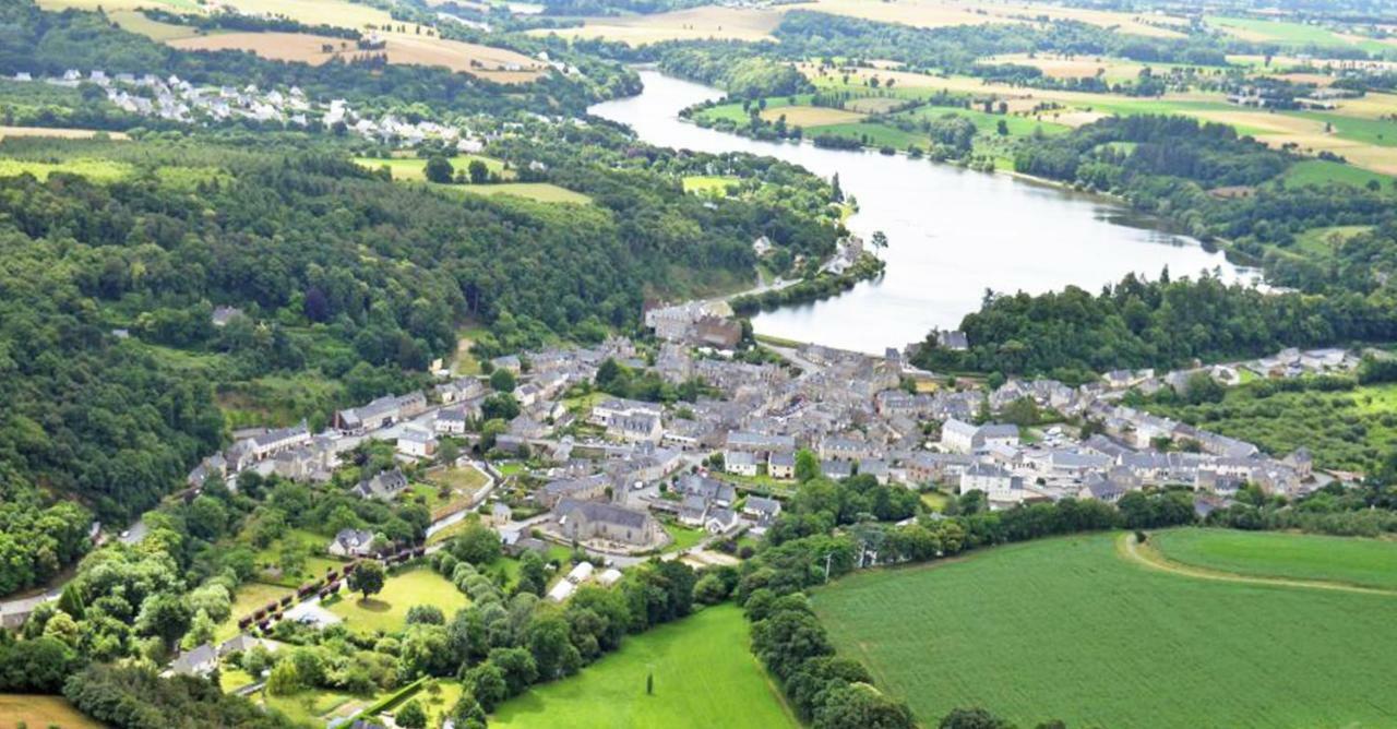 Les Forges Du Lou Apartment Jugon-les-Lacs ภายนอก รูปภาพ